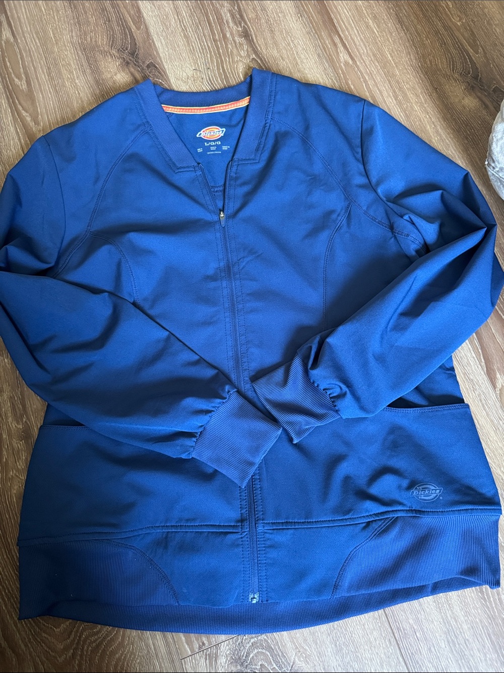 Dickies women’s  navy blue Zip Bomber scrub Jacket size L